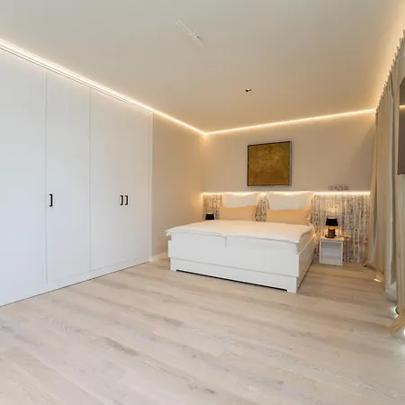 Four Seasons Seaside B With Heated Pool And Jacuzzi, Zadar 빌라 *