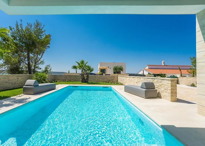 Four Seasons Seaside B With Heated Pool And Jacuzzi, Zadar 빌라 Ražanac