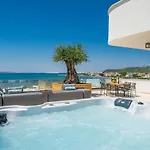 וילה Four Seasons Seaside B With Heated Pool And Jacuzzi, Zadar *