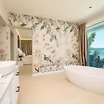 וילה Four Seasons Seaside B With Heated Pool And Jacuzzi, Zadar