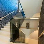 Four Seasons Seaside B With Heated Pool And Jacuzzi, Zadar Willa