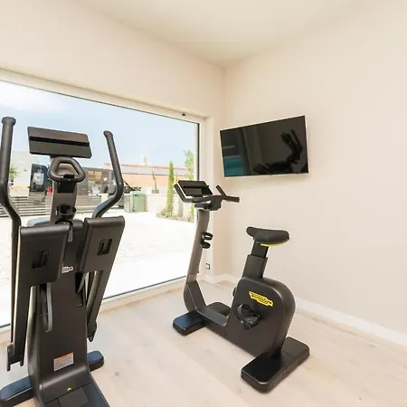 Vila Four Seasons Seaside B With Heated Pool And Jacuzzi, Zadar