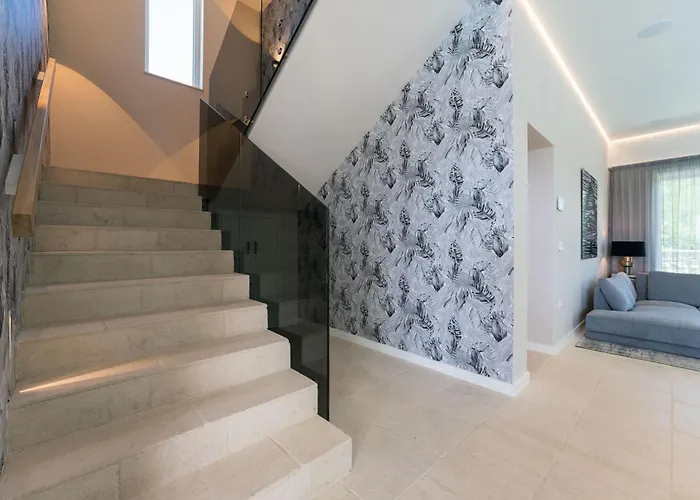 Villa Four Seasons Seaside B With Heated Pool And Jacuzzi, Zadar Ražanac